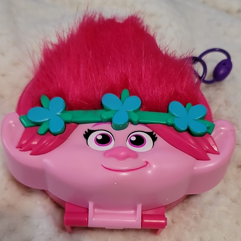 Poly Pocket  & Dream Works Trolls Compact  Play Set